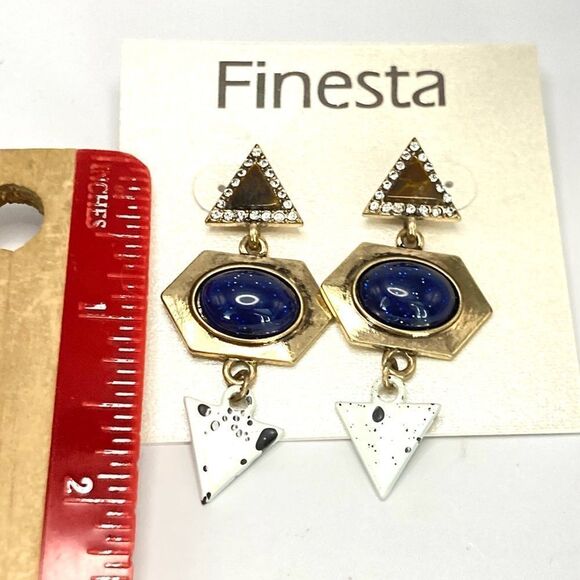 Finesta Antique gold geometric dangle earrings - Picture 4 of 8